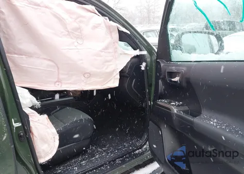 2021 Toyota Tacoma Trd Sport z USA, uszkodzony, nr VIN 3TMCZ5AN2MM415527